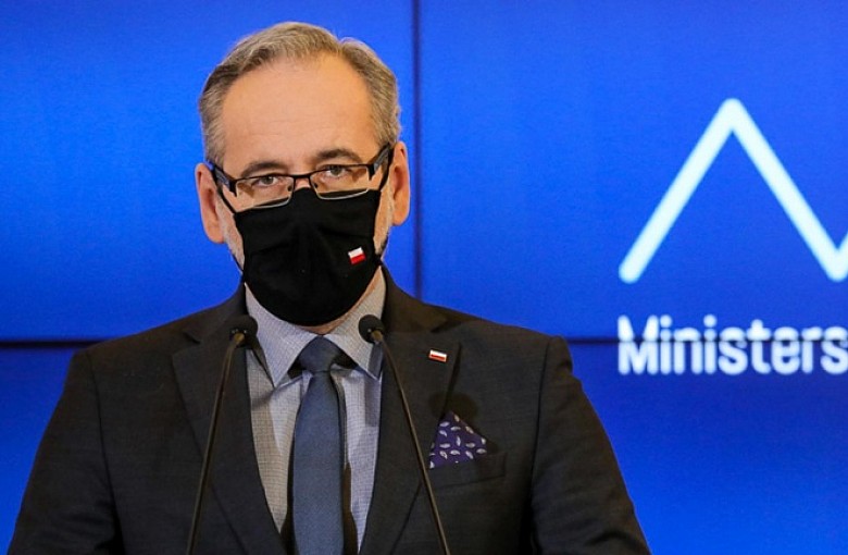 Minister Niedzielski nazwany „naczelnym zbrodniarzem Rzeczypospolitej
