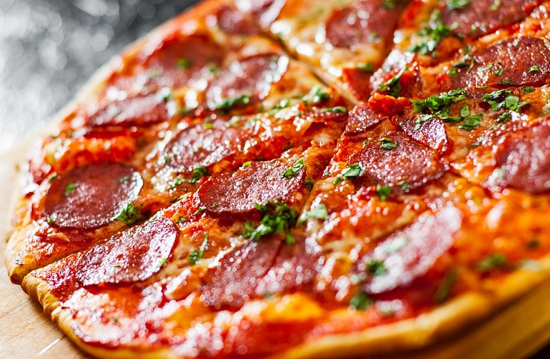 Kiedy i gdzie została zrobiona pierwsza pizza?
